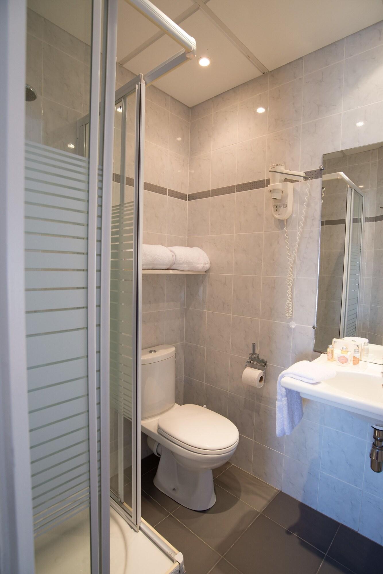 Hotel De France Кан Екстериор снимка