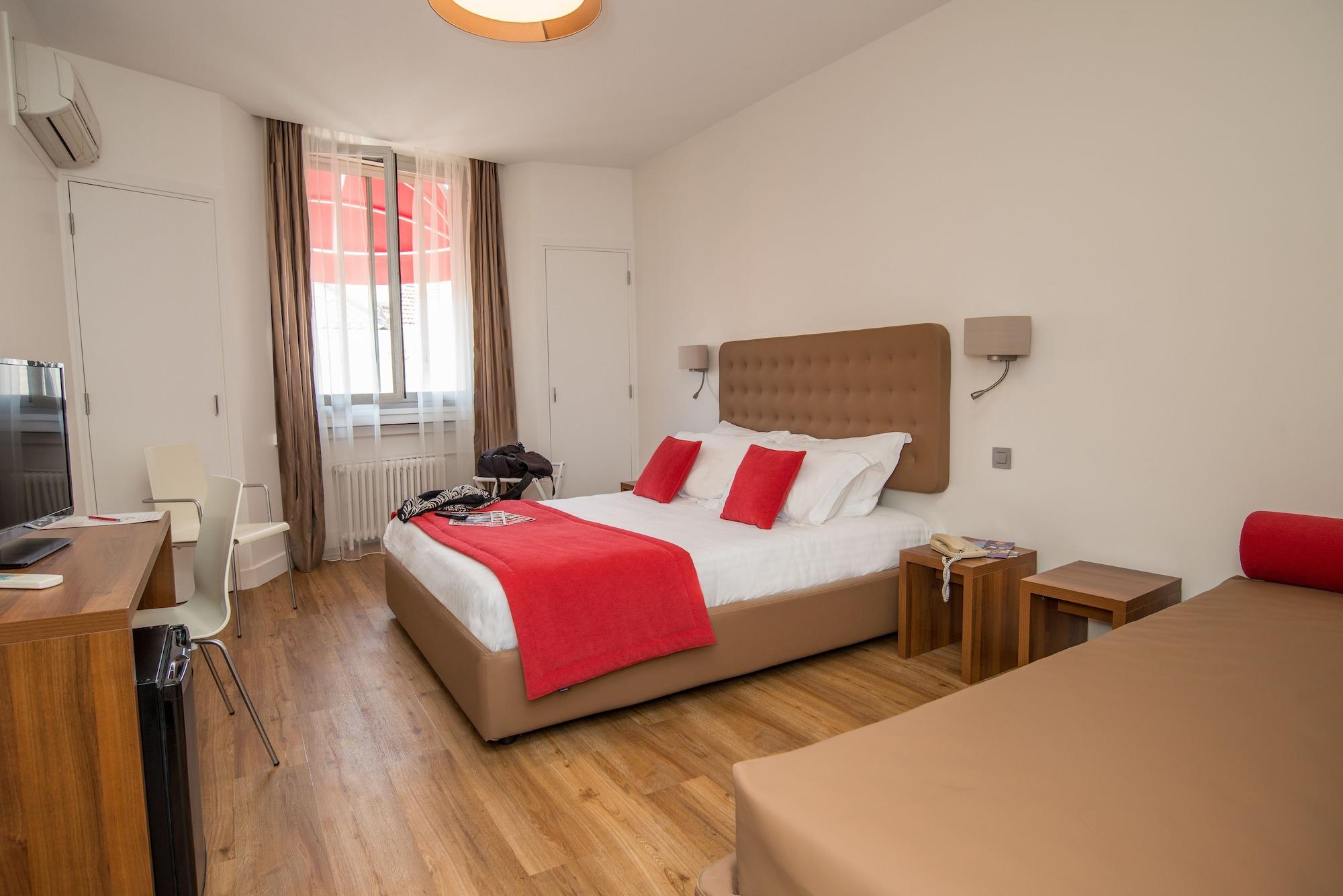 Hotel De France Кан Екстериор снимка