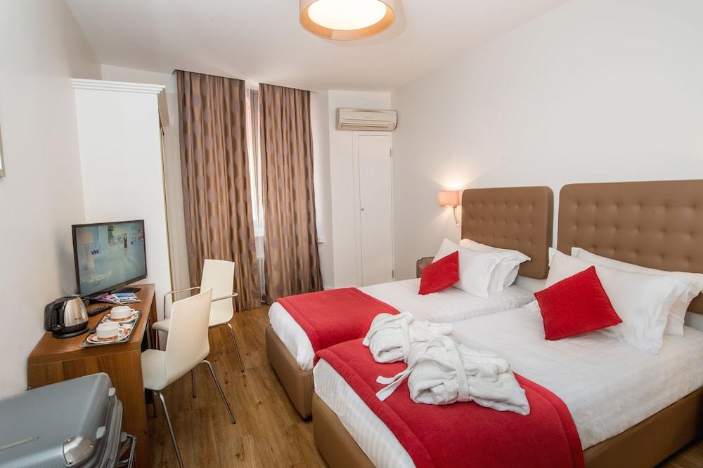 Hotel De France Кан Екстериор снимка