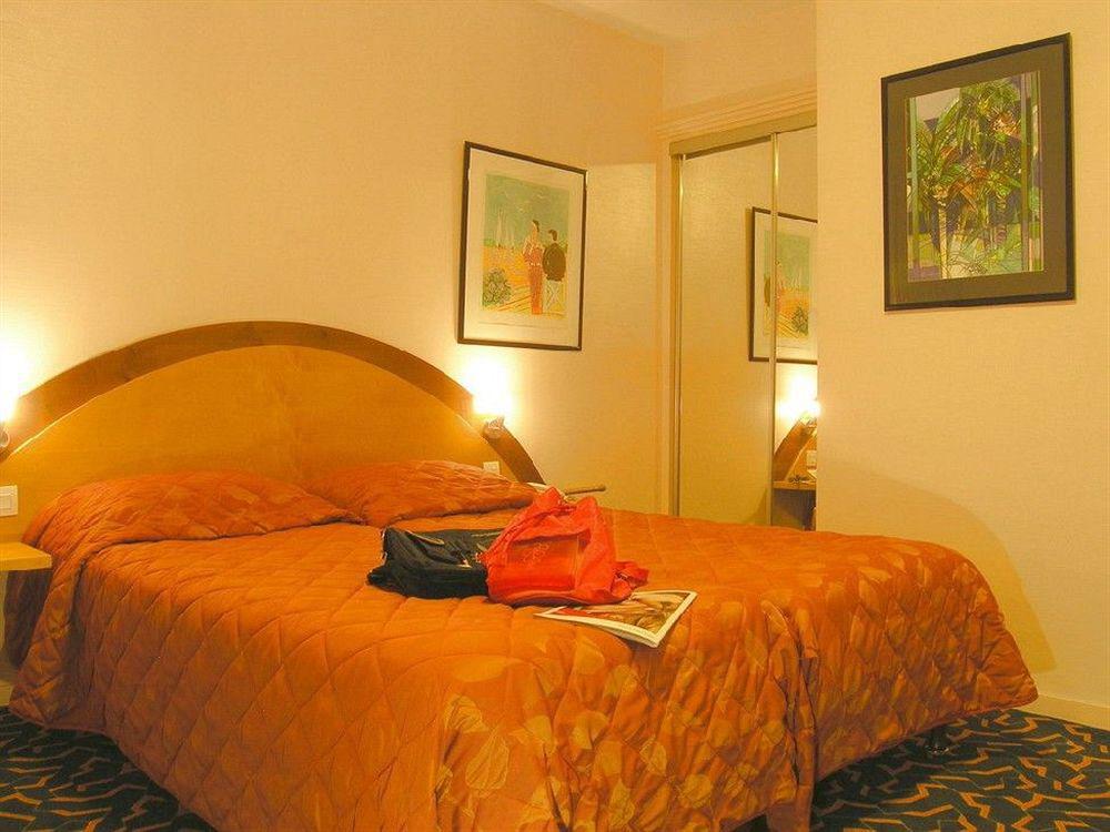 Hotel De France Кан Екстериор снимка